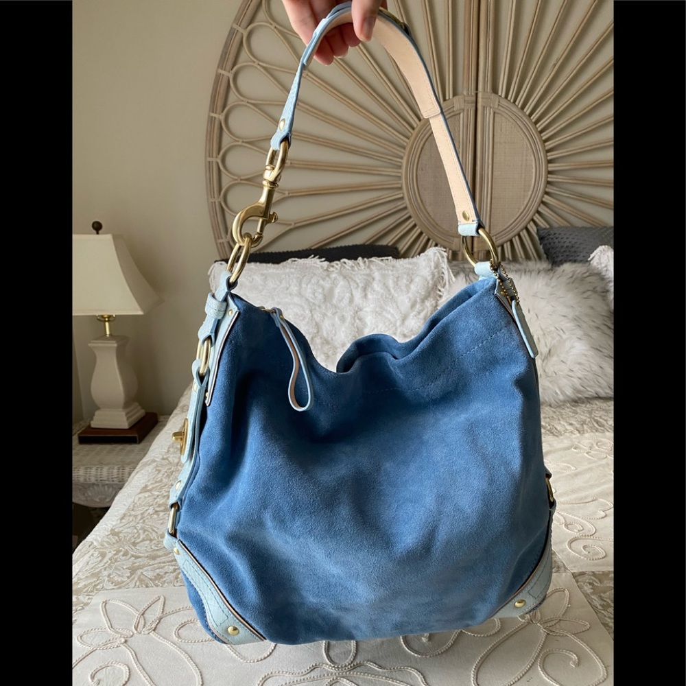 Coach “NWOT” Vintage Rare Carly Bag - Picture 2 of 13